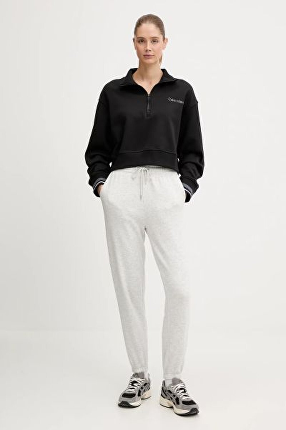 SİYAH FERMUARLI KADIN SWEATSHIRT