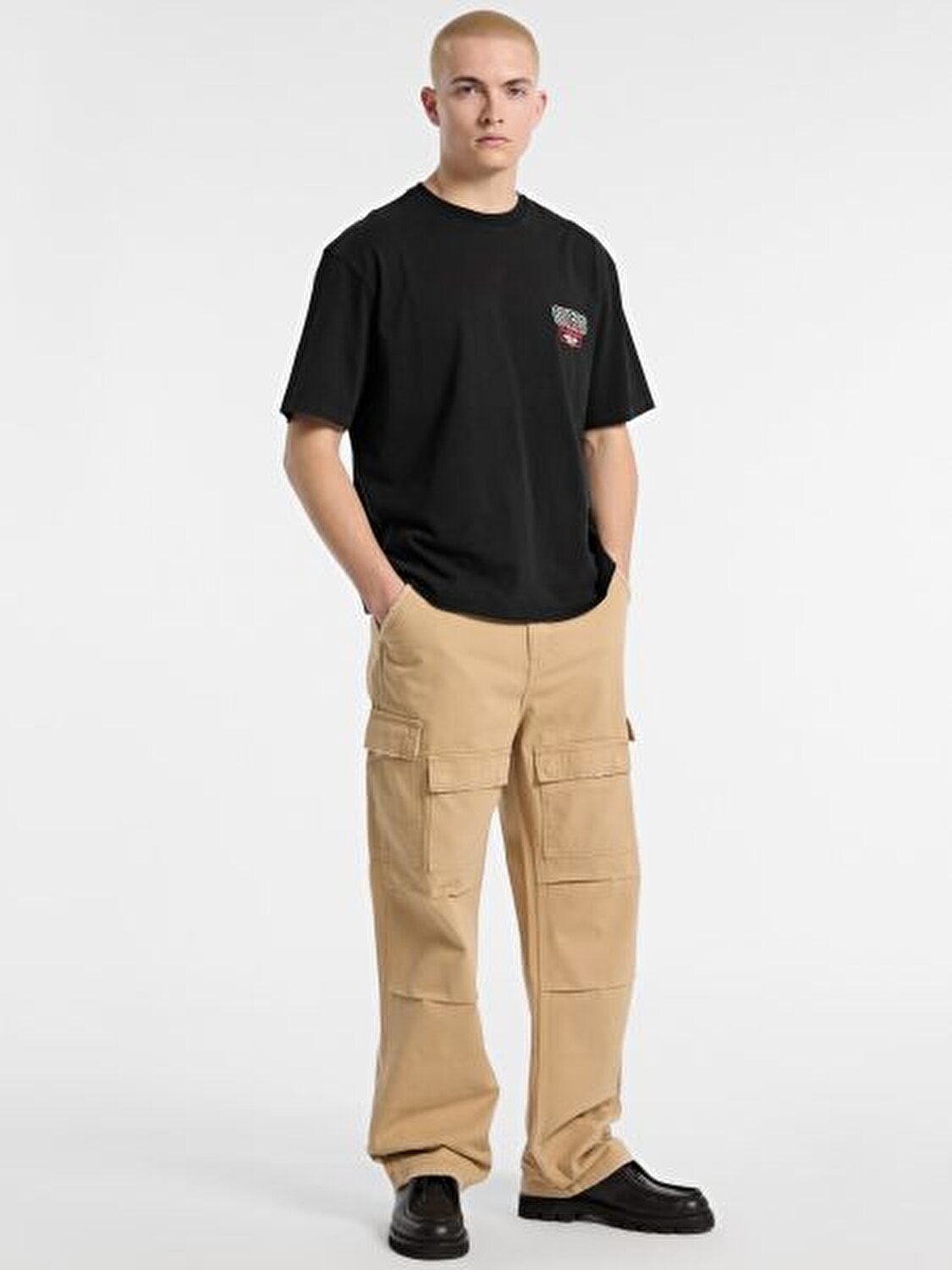 T-SHIRT