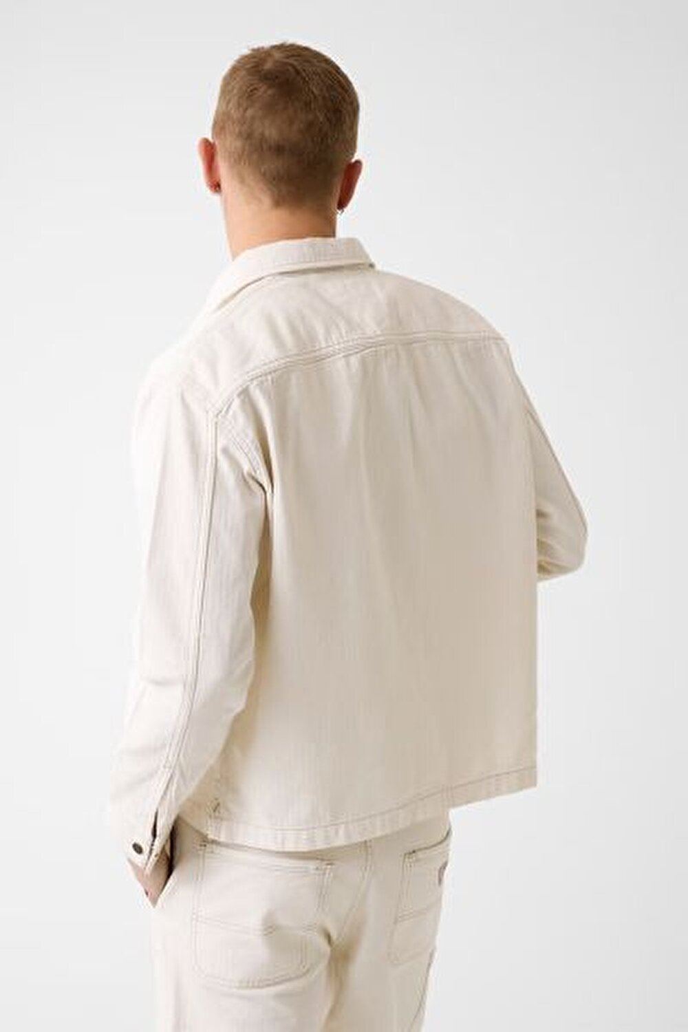 KREM LOGOLU ERKEK GÖMLEK