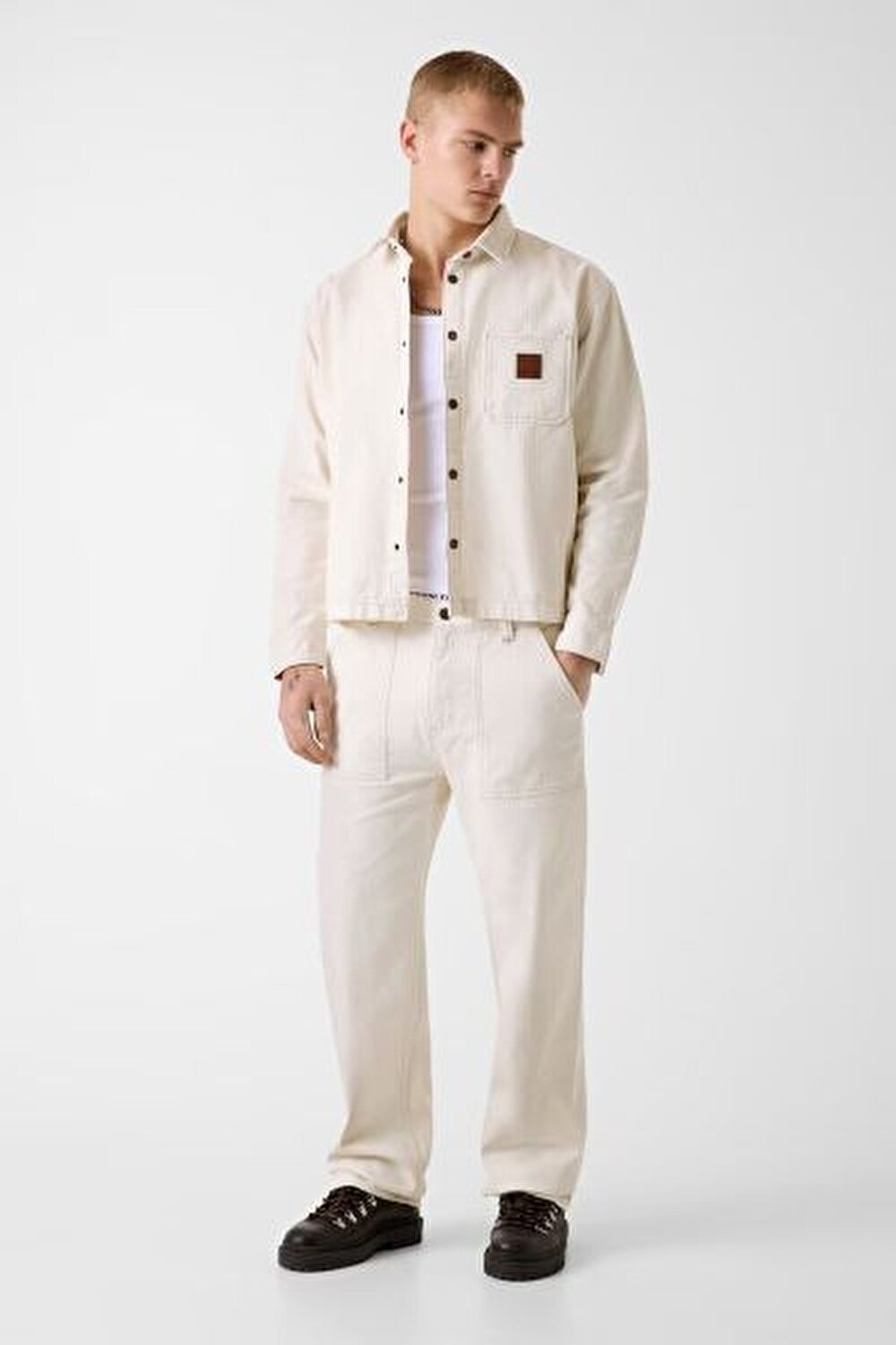 KREM LOGOLU ERKEK GÖMLEK