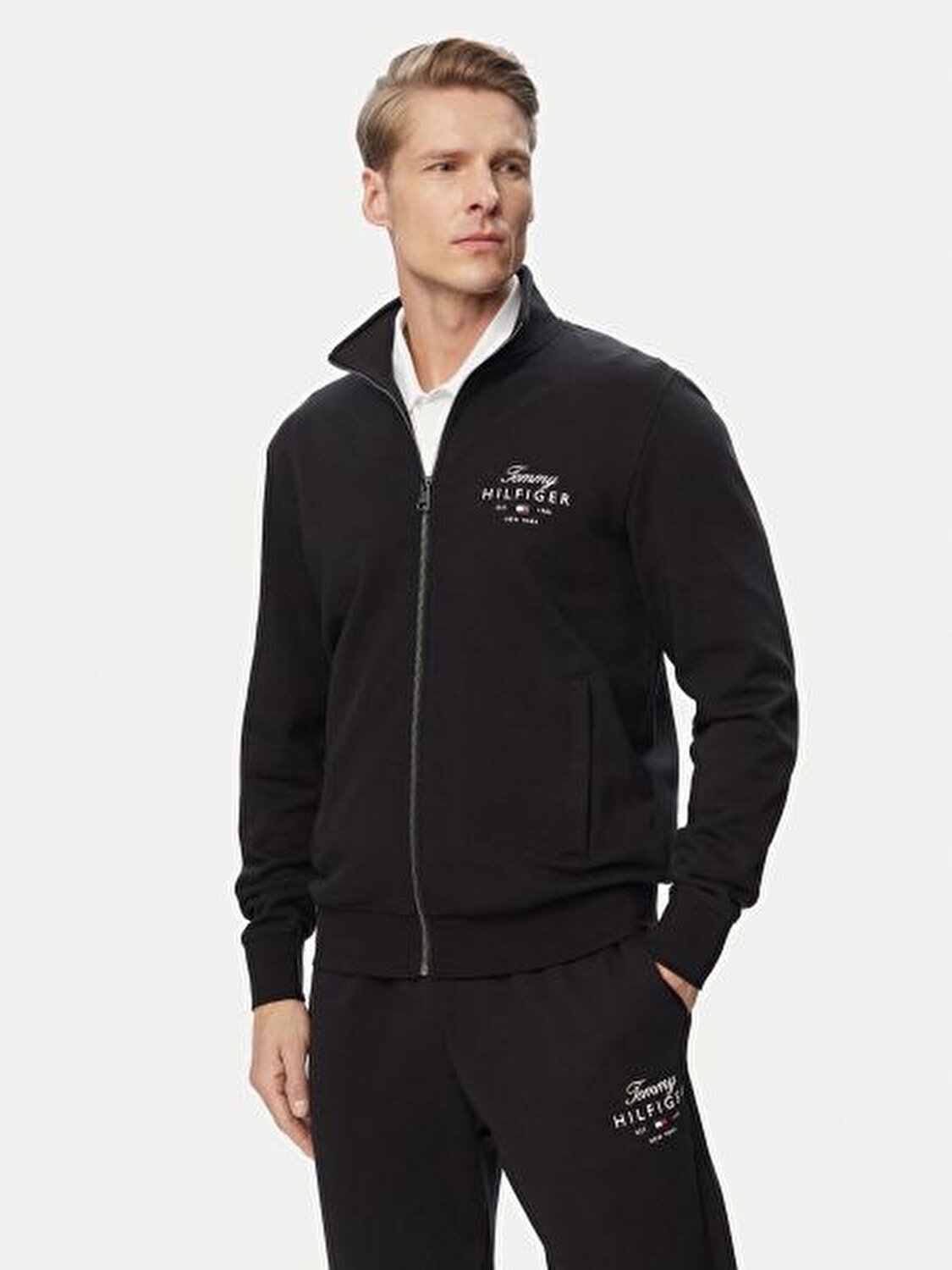 SİYAH LOGOLU FERMUARLI ERKEK SWEATSHIRT