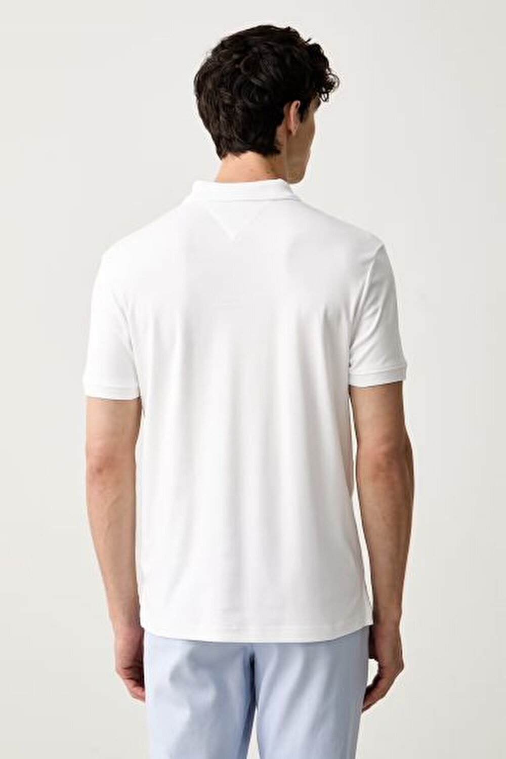 BEYAZ LOGOLU ERKEK POLO T-SHIRT