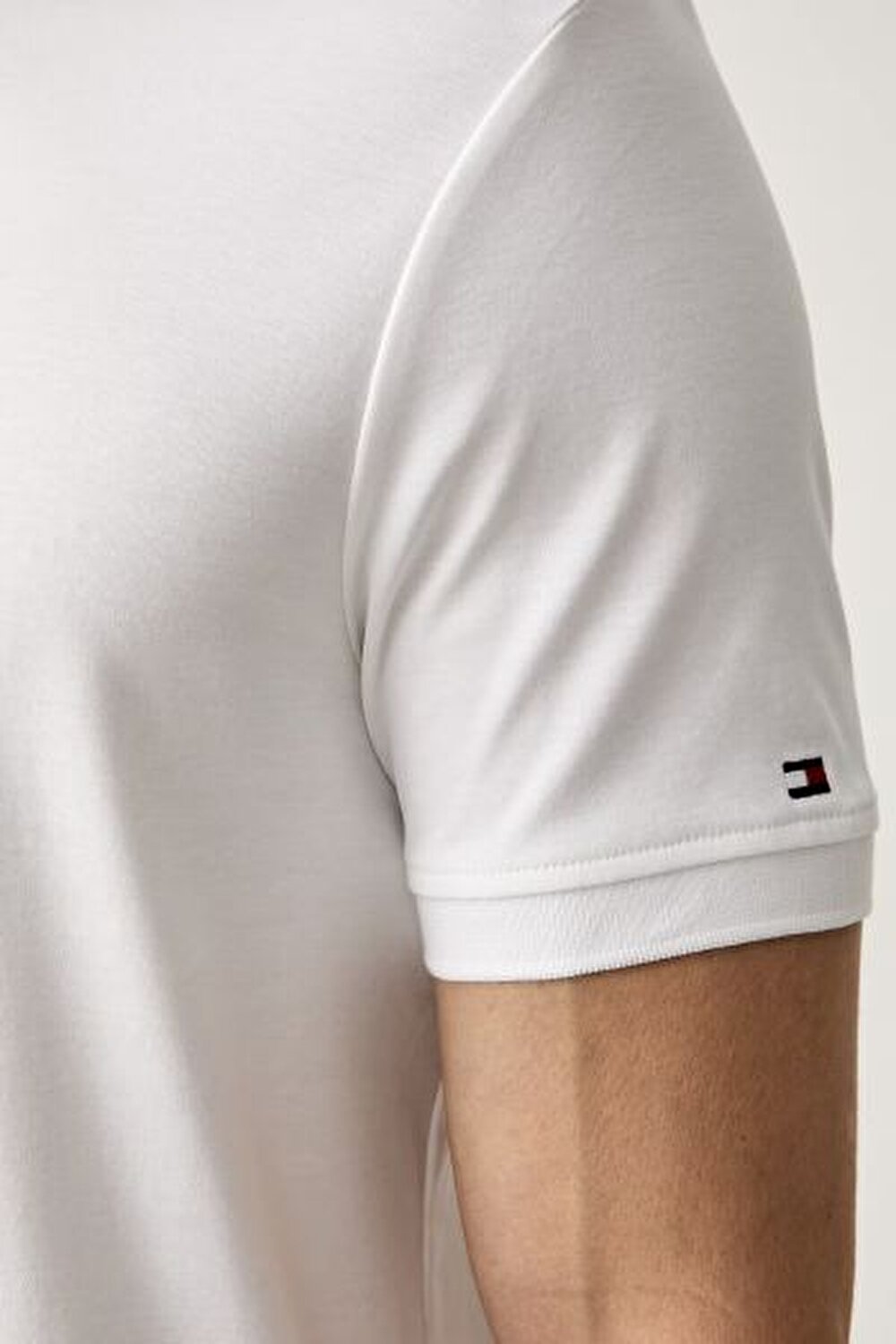 BEYAZ LOGOLU ERKEK POLO T-SHIRT