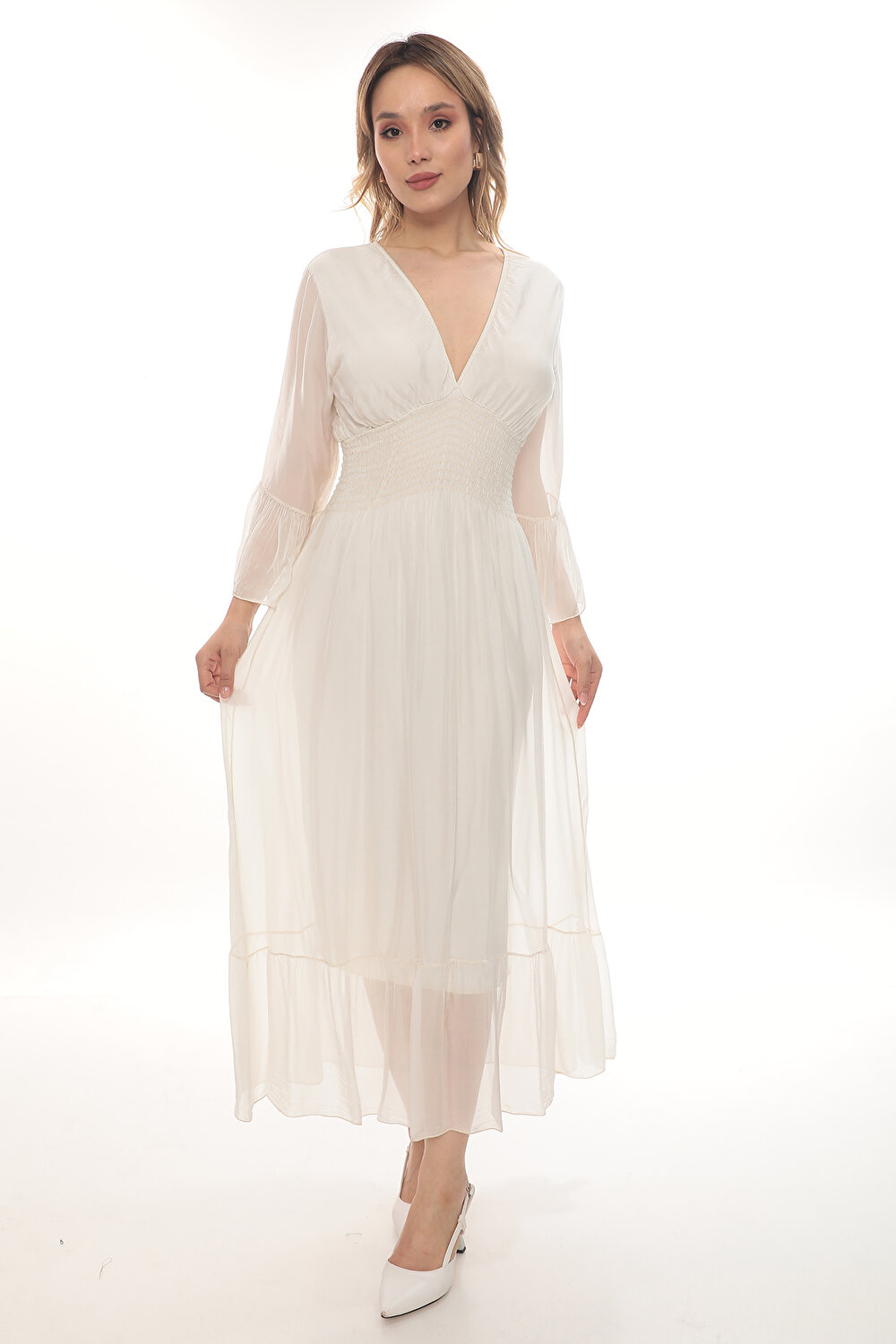 BEJ V YAKA UZUN KOL KADIN ELBİSE