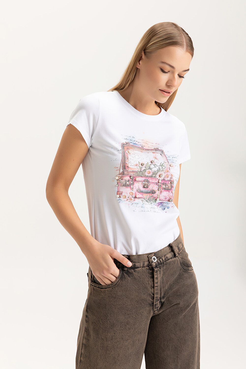T-SHIRT