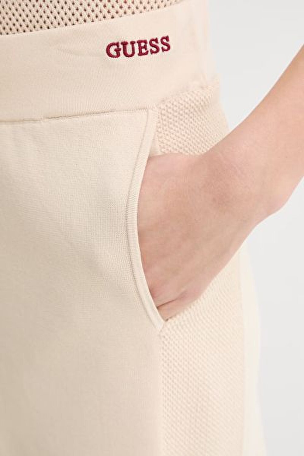 BEJ LOGOLU KADIN ŞORT
