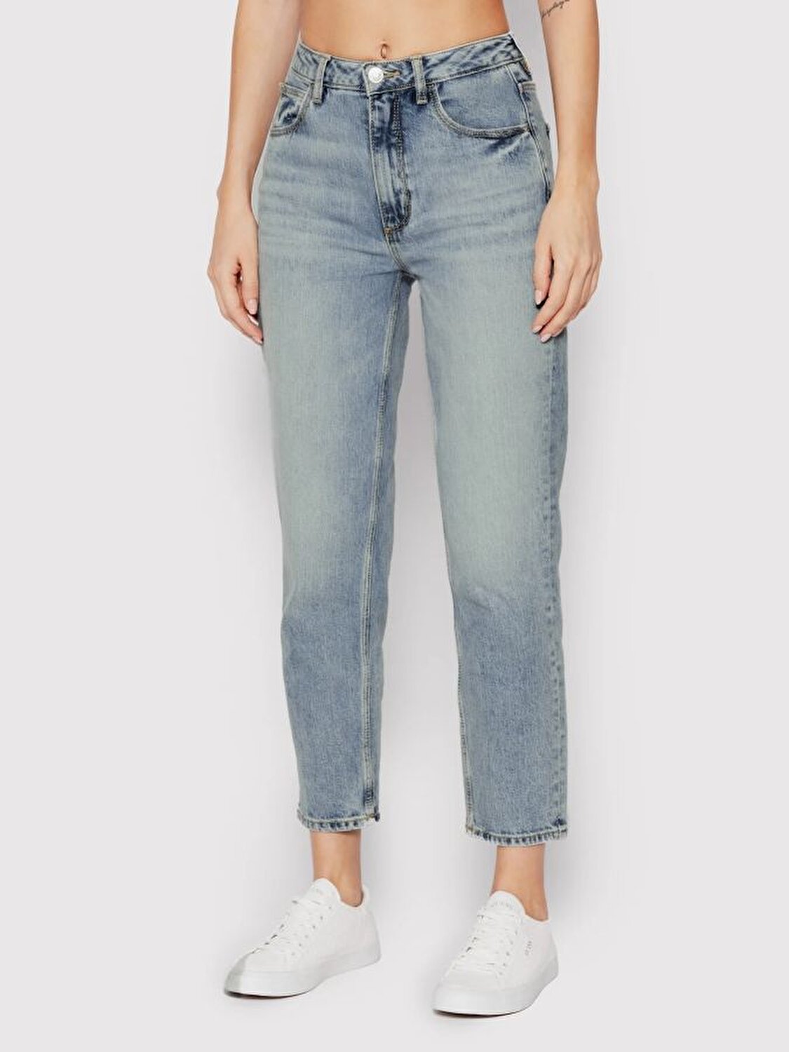 MOM JEAN
