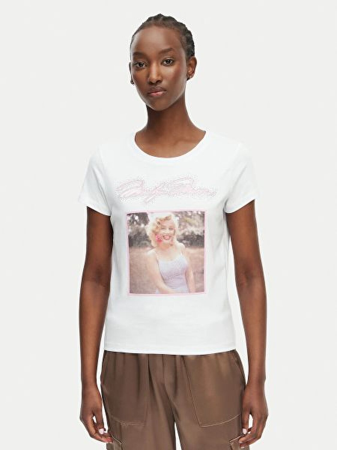 BEYAZ BASKILI KADIN T-SHIRT