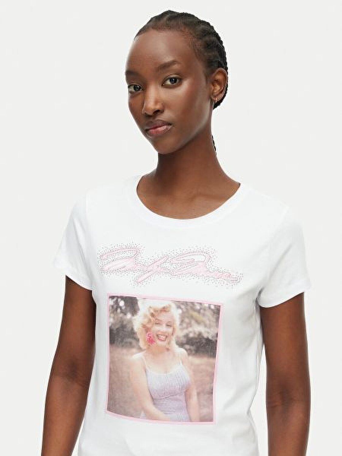 BEYAZ BASKILI KADIN T-SHIRT