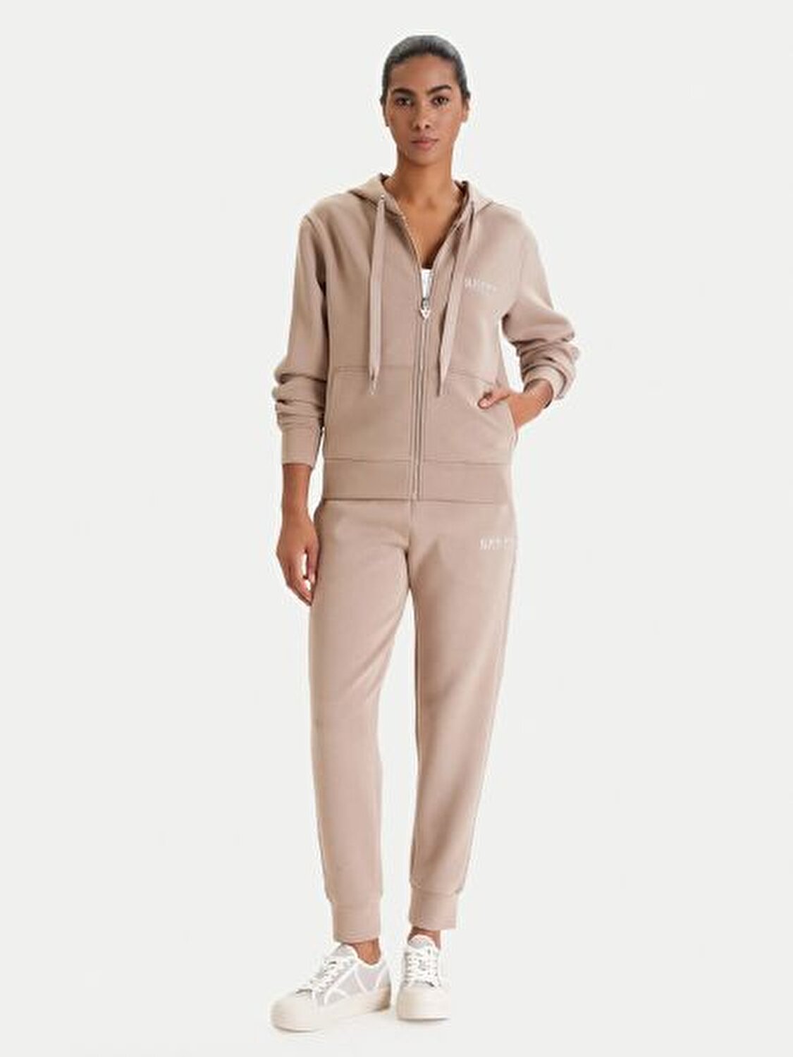 BEJ LOGOLU FERMUARLI KAPÜŞONLU KADIN SWEATSHIRT