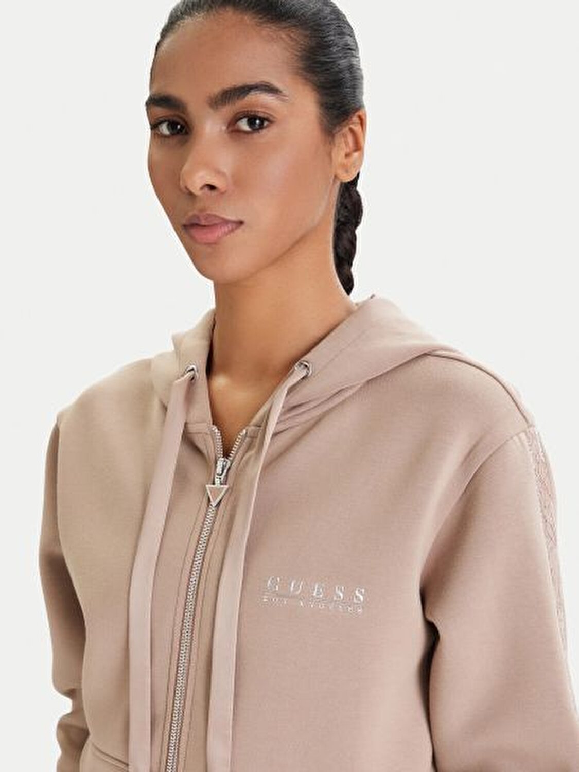 BEJ LOGOLU FERMUARLI KAPÜŞONLU KADIN SWEATSHIRT