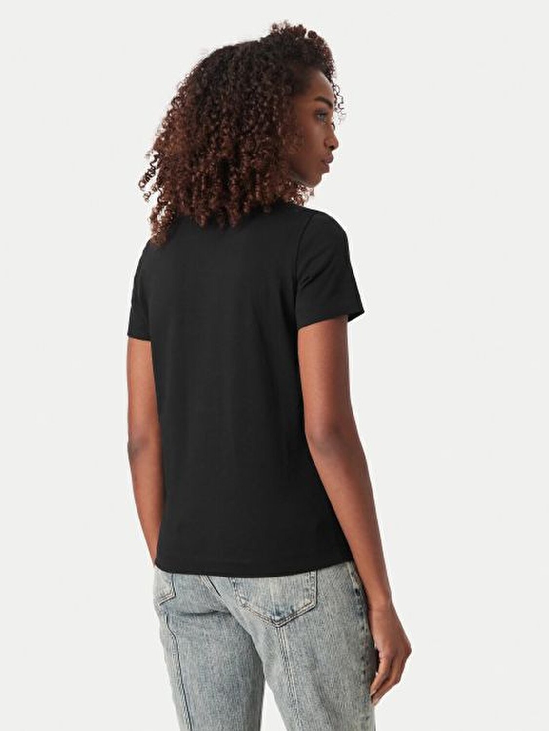 SİYAH BONCUKLU LOGOLU KADIN T-SHIRT