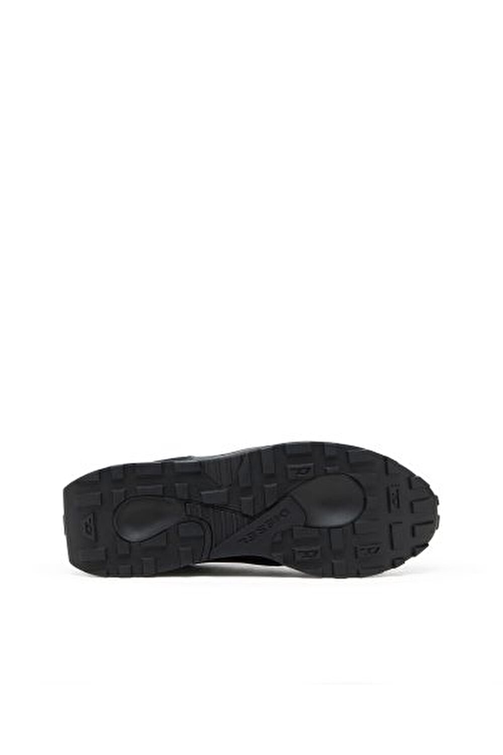 S-TAME-D RUNNING SNEAKERS