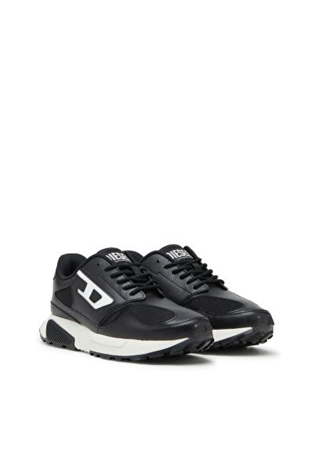S-TAME-D RUNNING SNEAKERS