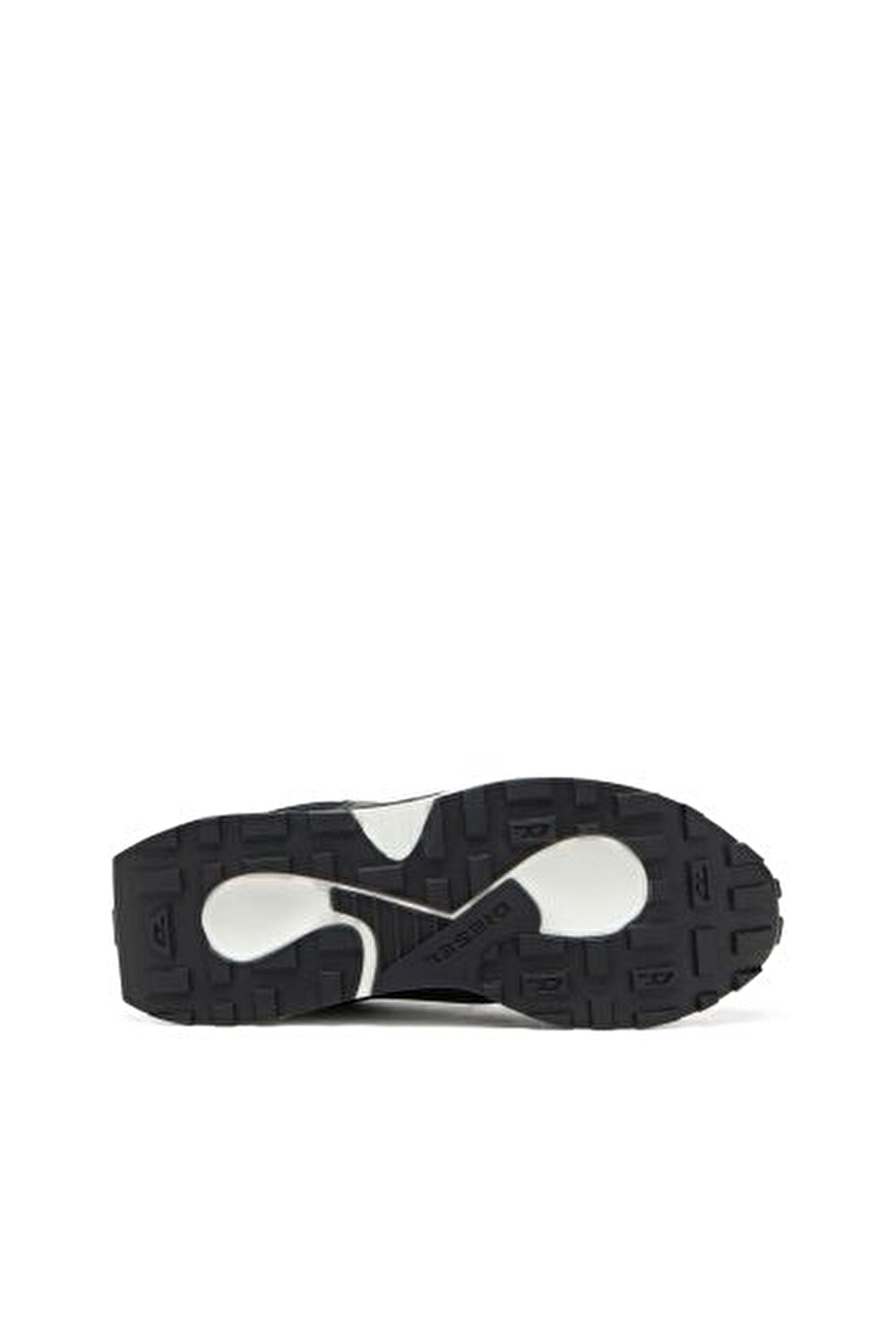 S-TAME-D RUNNING SNEAKERS
