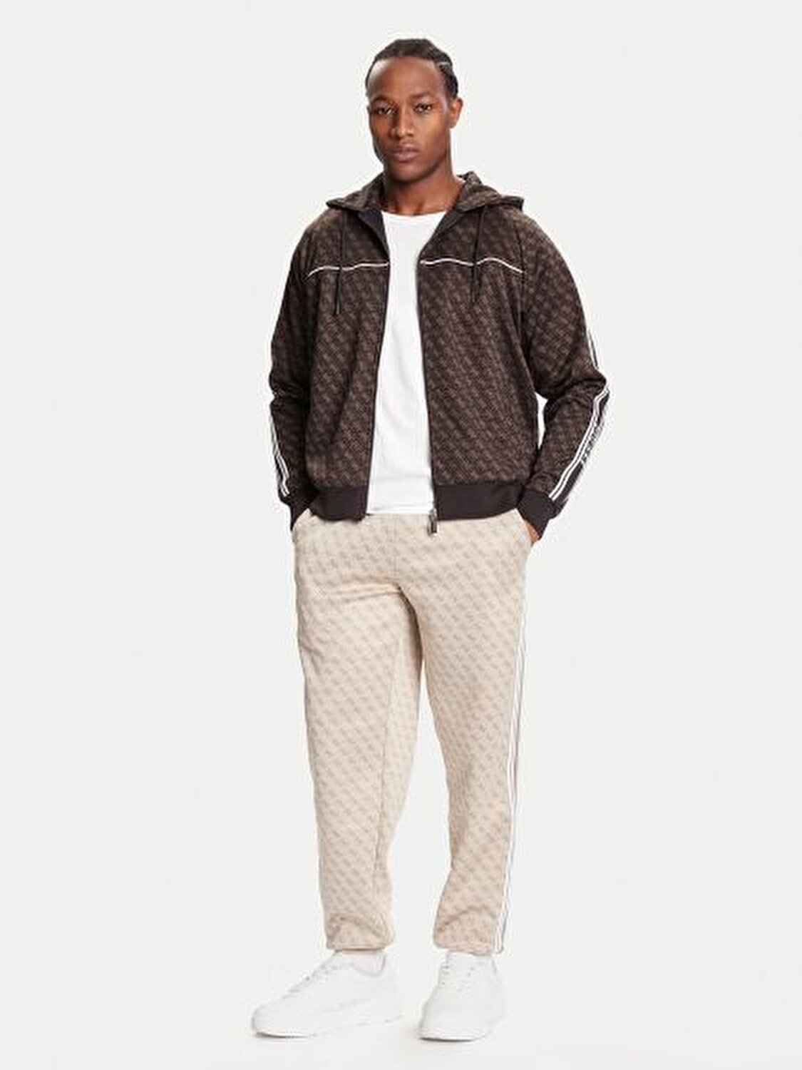 KAHVERENGİ BASKILI FERMUARLI KAPÜŞONLU ERKEK SWEATSHIRT