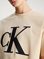 Calvin Klein Erkek Logo Detaylı Kısa Kollu Bej T-Shirt