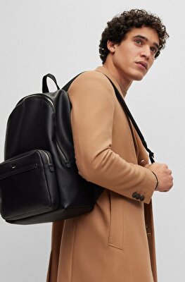 BACKPACK MAN