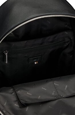 BACKPACK MAN