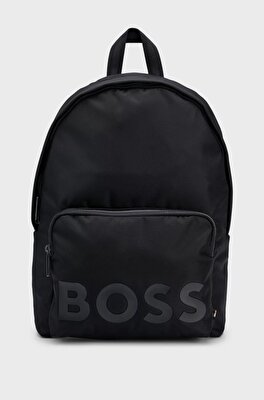 BACKPACK_MAN