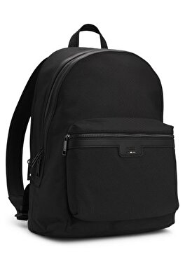 BACKPACK_MAN