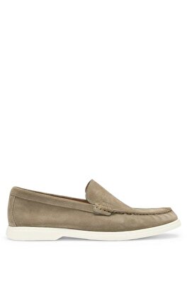 LOAFER