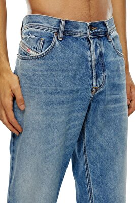 Diesel Erkek Tapered Fit Mavi Jean (2023 D-FINITIVE)
