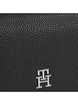 TH EMBLEM FLAP CROSSOVER