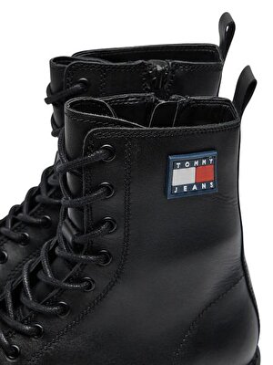 TJW URBAN LACE UP BOOT