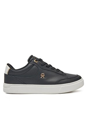ESSENTIAL CHIC COURT SNEAKER