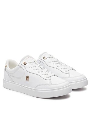 ESSENTIAL CHIC COURT SNEAKER