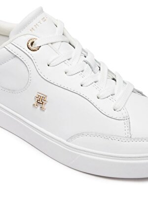 ESSENTIAL CHIC COURT SNEAKER
