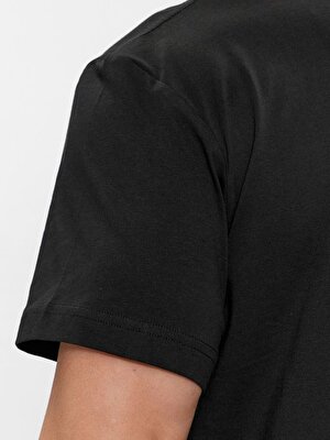 Calvin Klein Erkek Siyah Logo Detaylı Kısa Kollu T-Shirt