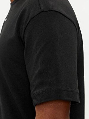 Calvin Klein Erkek Siyah Logo Detaylı Kısa Kollu T-Shirt