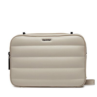 LINE QUILT CAMERA BAG
