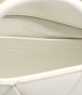 CK WOVEN MEDIUM TOTE