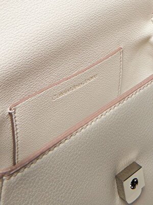 MINIMAL MONOGRAM SHOULDER BAG20