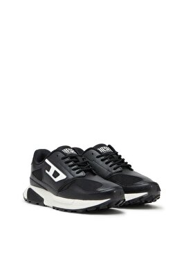 S-TAME-D RUNNING SNEAKERS