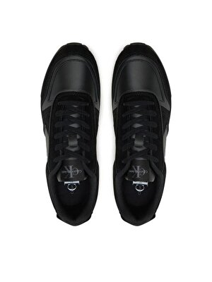 TOOTHY RUNNER IRREGULAR LINES