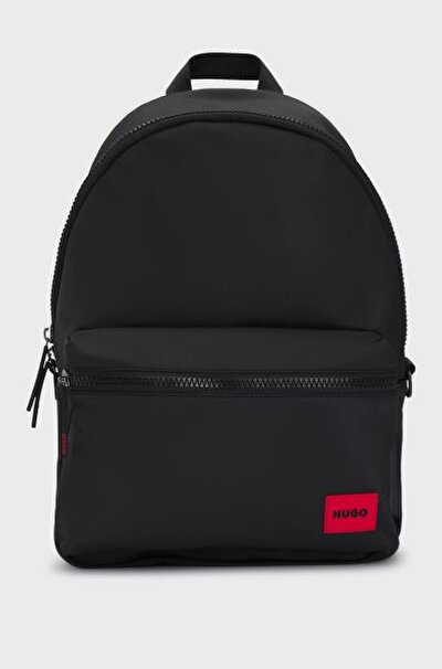 BACKPACK_MAN