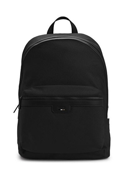 BACKPACK_MAN