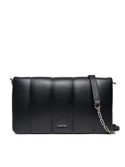 LINE QUILT SHOULDER BAG