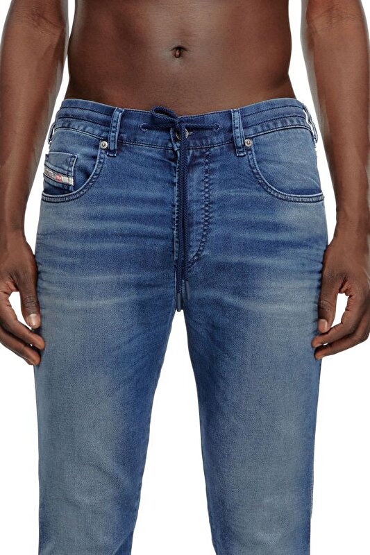 DIESEL Mavi ERKEK DIESEL JEAN 2062 D-STRUKT-B JOGG 8055055155733