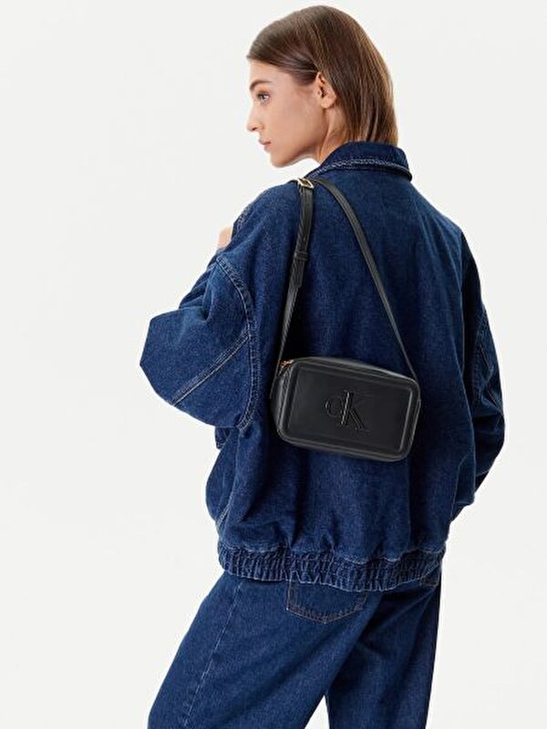 ブラック38 Calvin Klein Siyah KADIN BOLD CK CAMERA BAG SİYAH ÇAPRAZ ÇANTA